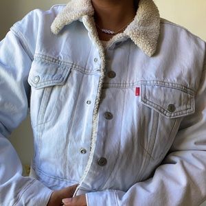 Levi’s Cropped Dad Sherpa Trucker Denim Jacket